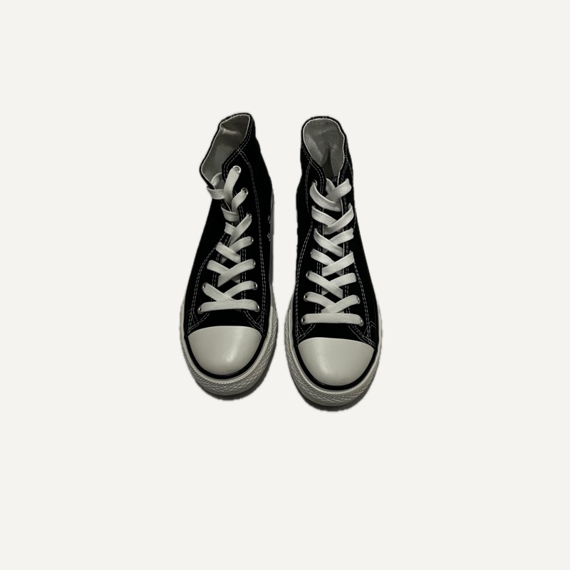 Hi-top Converse