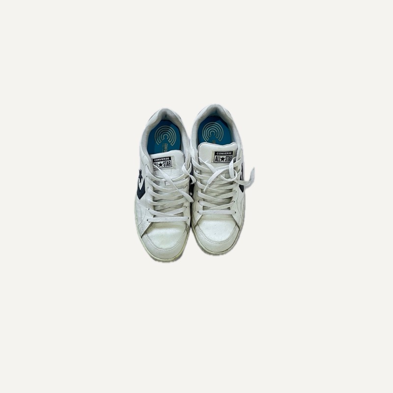 Low sneakers